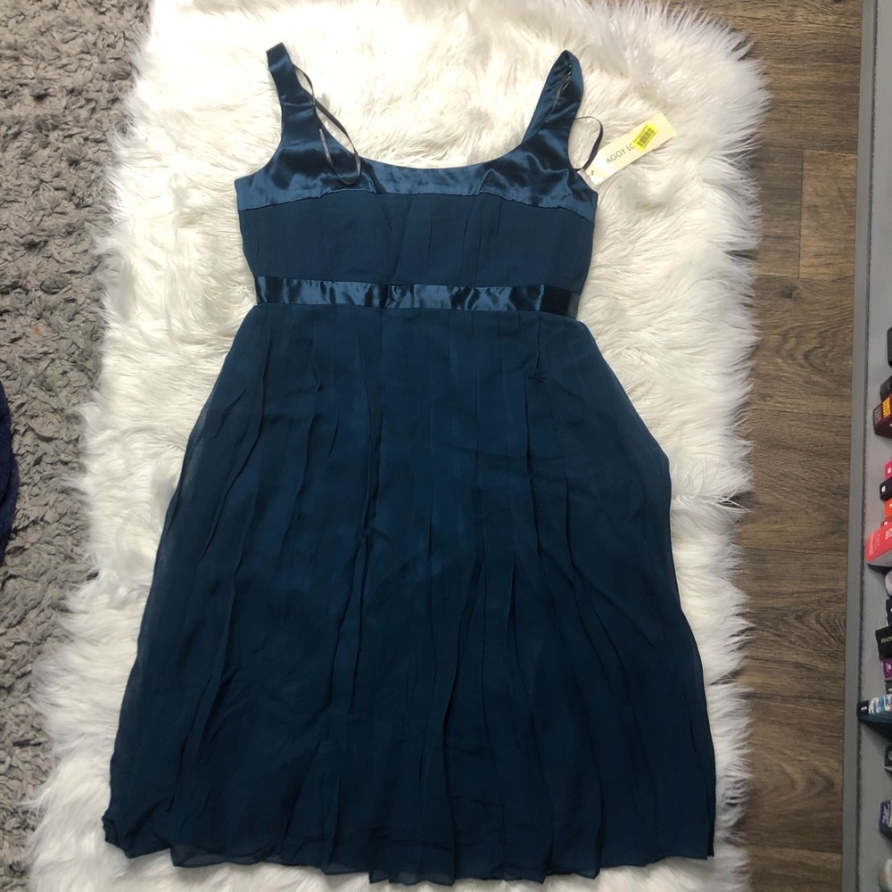 NWT maggy london teal pleated silk dress size 10 - Picture 3 of 4